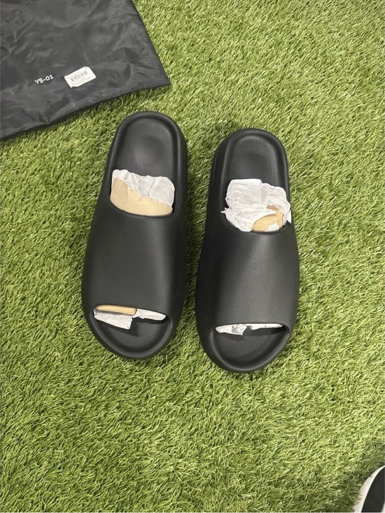 Sandals_&_Flip_Flops